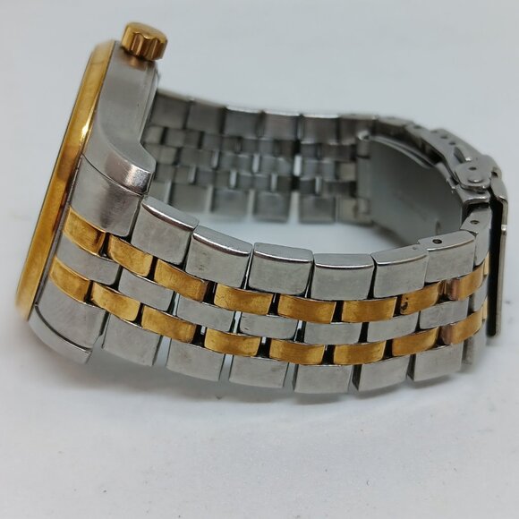 Wenger Terragraph 01.9041.214 Men's 42mm Two Tone S/Steel Swiss Quartz Watch - Picture 5 of 11